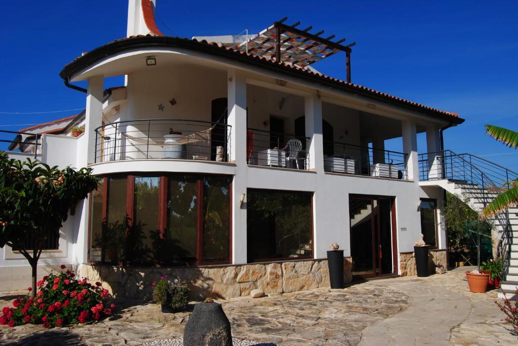 B&B Terra Marique